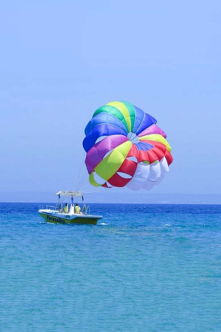 Xclusive Yachts Parasailing - Dubai Marina